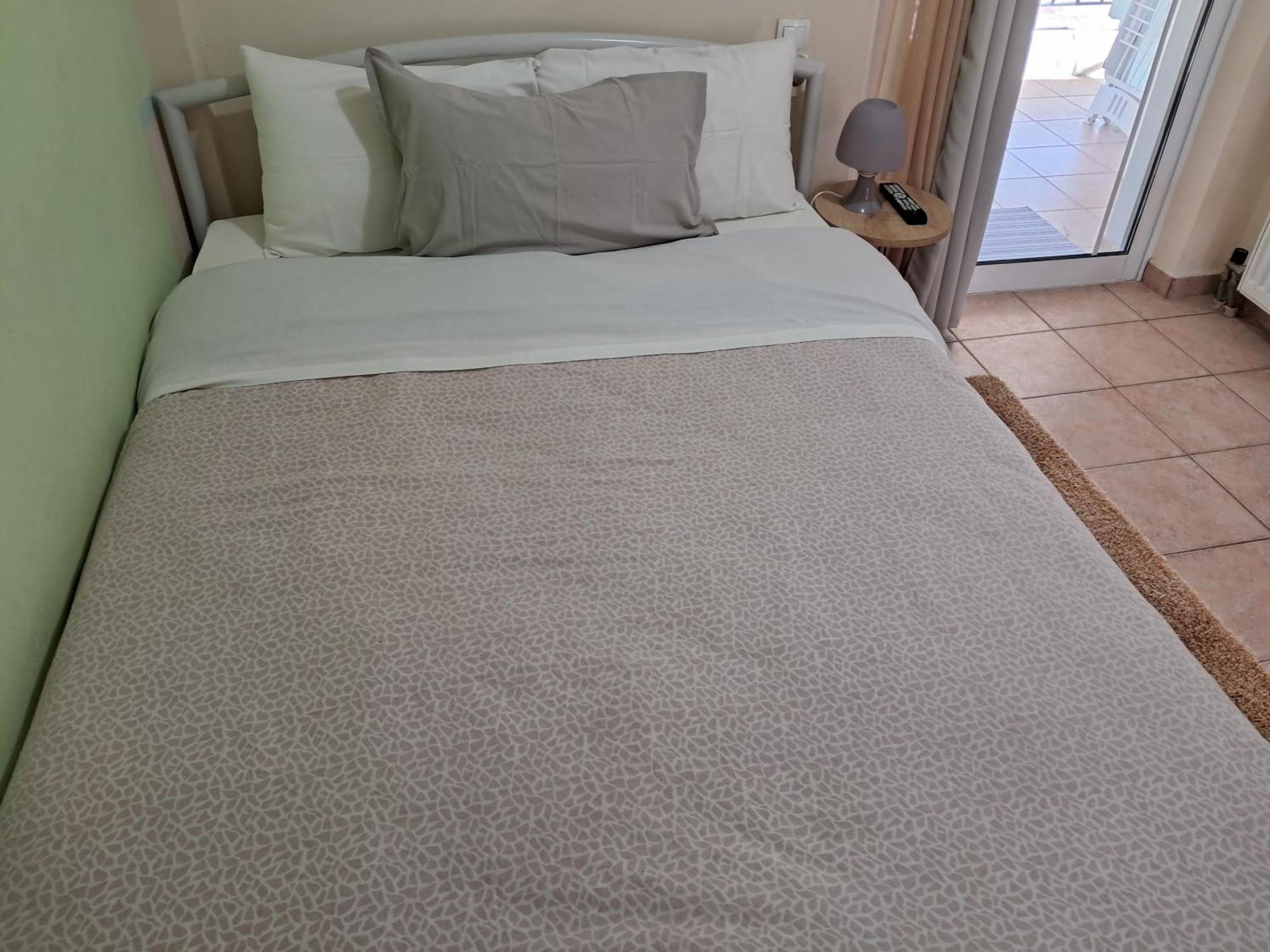 Top Floor On Villa, 3' From Center, By The Sea! Host Is Efi Kwsta プレベザ エクステリア 写真