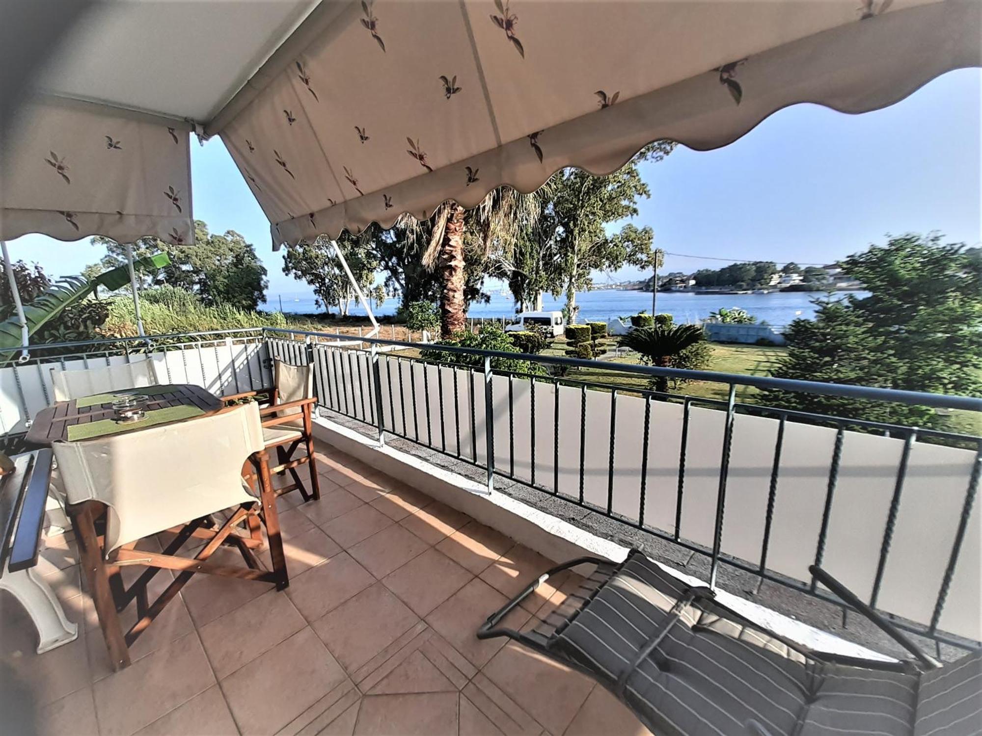 Top Floor On Villa, 3' From Center, By The Sea! Host Is Efi Kwsta プレベザ エクステリア 写真